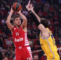 El Olympiacos, un paso por delante del Maccabi, 95-89