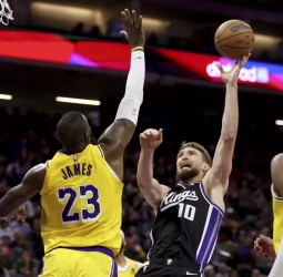 Los Lakers no son capaces este año de ganar a los Kings