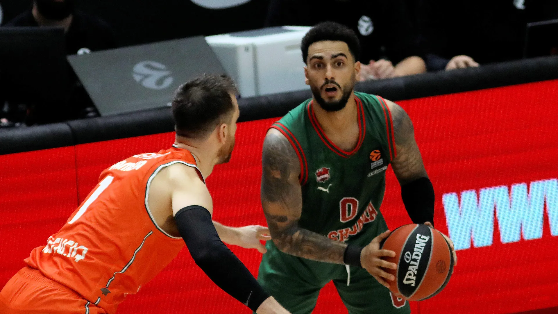 Valencia Basket visita al Baskonia