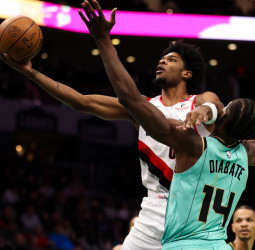 Estos Blazers carburan, 102-97