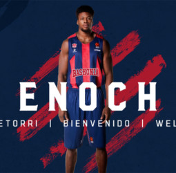 Baskonia se refuerza con Steven Enoch