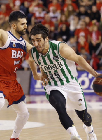El Fenerbahce negocia la vuelta de Kenan Sipahi