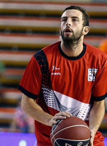 Sergio Llorente se queda en el Montakit Fuenlabrada