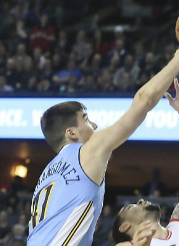 Juancho Hernangómez roza el doble-doble
