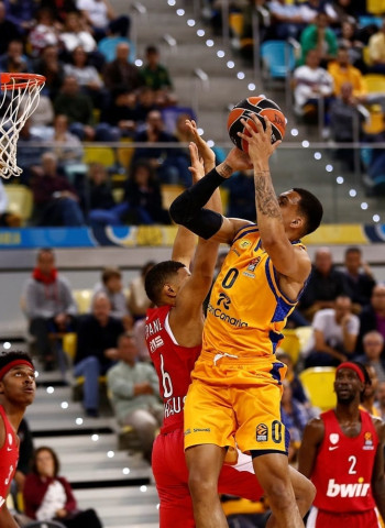 El Herbalife Gran Canaria le complica la vida al Olympiacos (90-67)