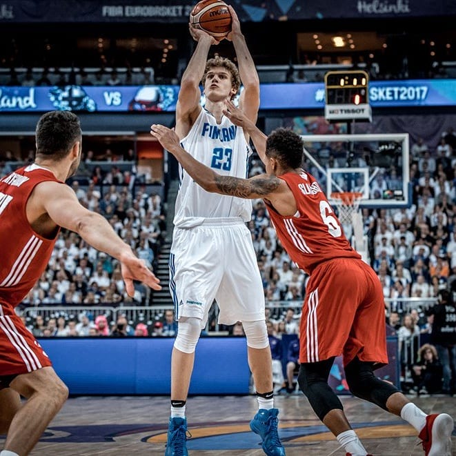 Finlandia con un gran Markkanen, se lleva un partidazo ante Polonia (90-87)