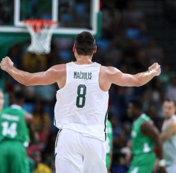 Un gran tercer cuarto le da a Lituania el triunfo sobre Nigeria (89-80)