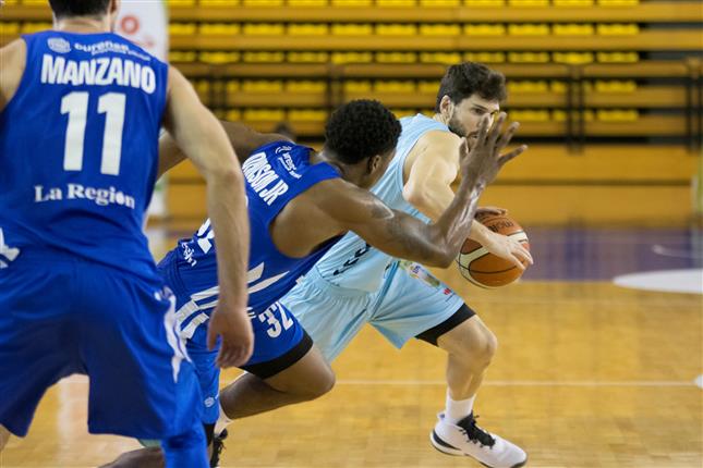 El derbi gallego deja un triunfo del colista ante el líder