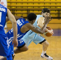 El derbi gallego deja un triunfo del colista ante el líder