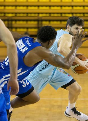 El derbi gallego deja un triunfo del colista ante el líder