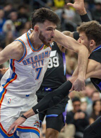 Los Thunder aplastan a los Jazz, 130-107