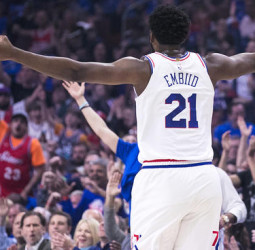 Embiid se hace grande en la zona y los Sixers se adelantan ante los Raptors (95-116) [1-2]