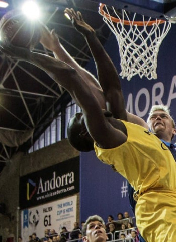 Daniel Clark ficha por el MZT Skopje