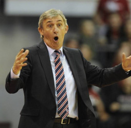 Svetislav Pesic es el elegido del Barcelona Lassa