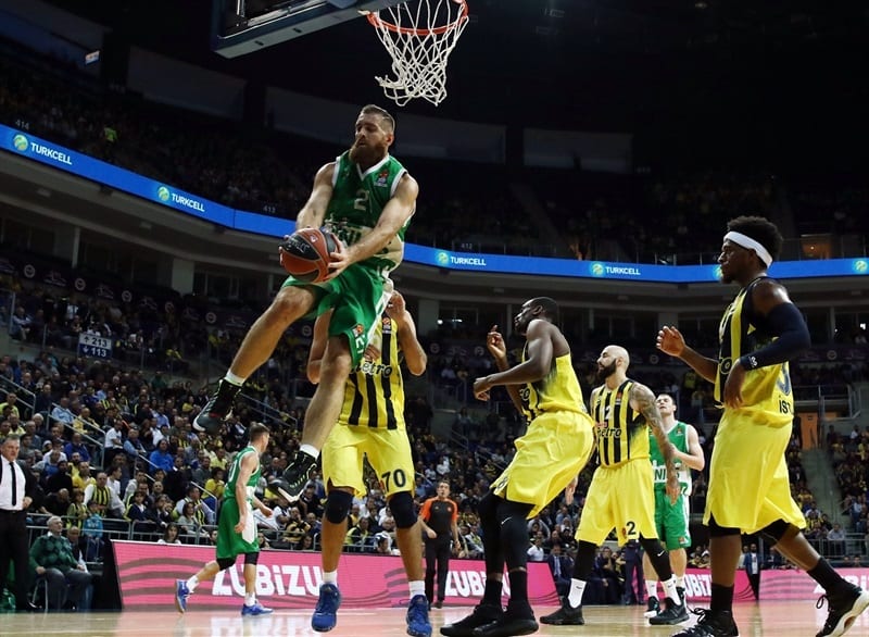 El Unics Kazan da la sorpresa ganando en la cancha del Fenerbahce (73-81)