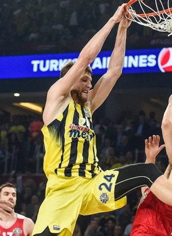 Jan Vesely se queda en el Fenerbahce