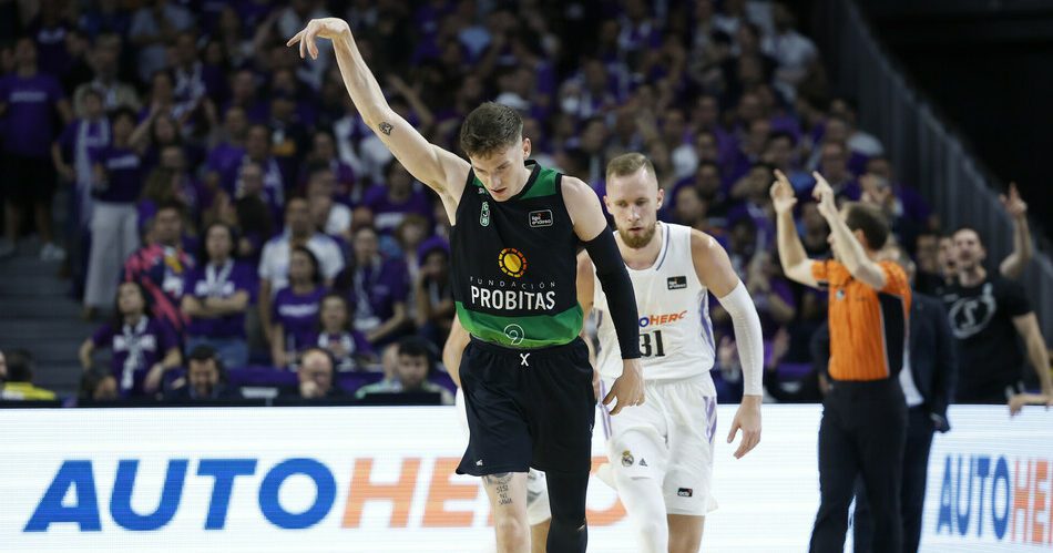El Joventut Badalona gana el partido y el factor cancha (83-93)