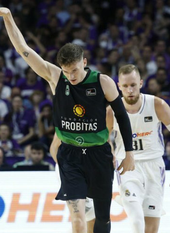 El Joventut Badalona gana el partido y el factor cancha (83-93)