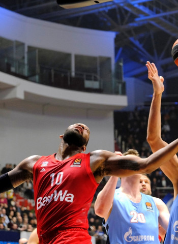 Monroe se lleva por delante al Zenit (68-77)