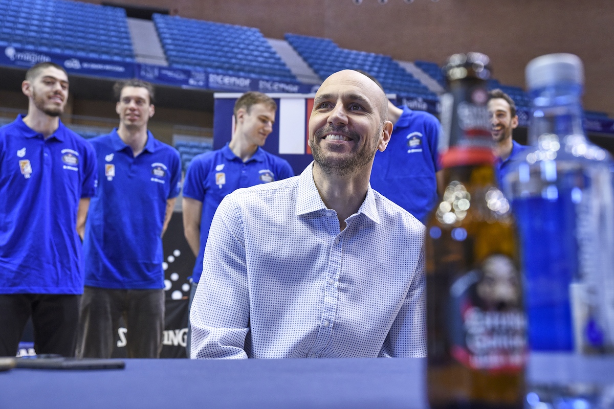 Albert Oliver: “El Obra es un gran club para despedirse del baloncesto”