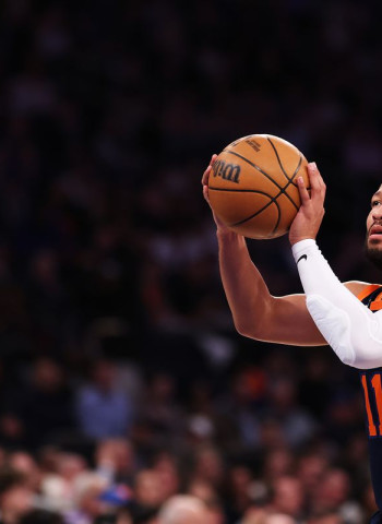 Los Knicks contienen las últimas envestidas de Sixers, 110-105