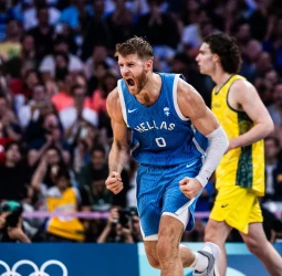 Grecia gana a Australia y fuerza a una obligada victoria para España, 71-77