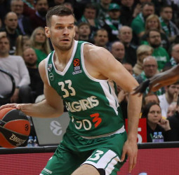 El Casademont Zaragoza valora la contratación de Tomas Dimsa