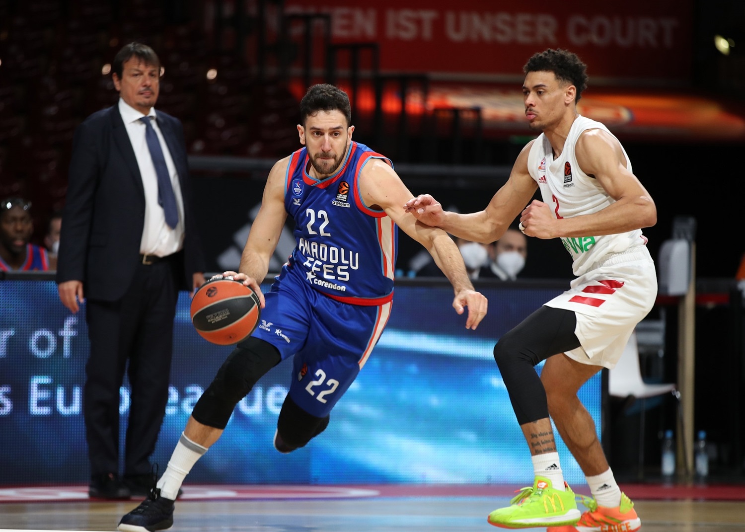 Los Chicago Bulls, interesados en hacerse con los servicios de Vasilije Micic
