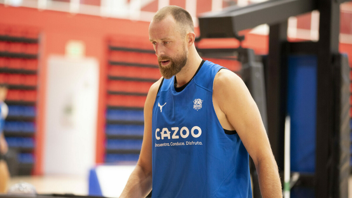 Arturas Milaknis refuerza la pretemporada baskonista