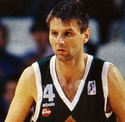 Valeri Tikhonenko, el orgullo de Uzbekistan
