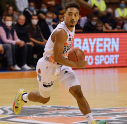 Brandon Taylor, nuevo base para el BAXI Manresa