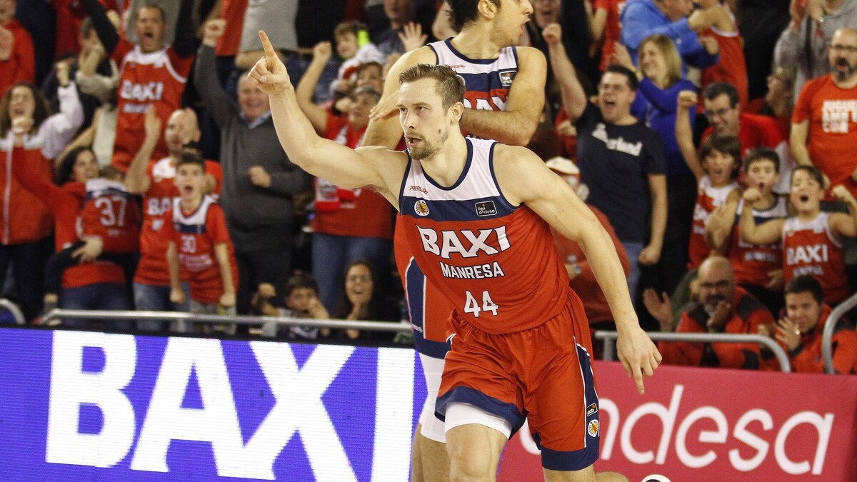 Dulkys vuelve al BAXI Manresa para reforzar la línea exterior