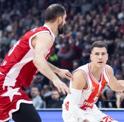 Lo y Shields lideran a Milán en la victoria sobre el Estrella Roja, 71-93