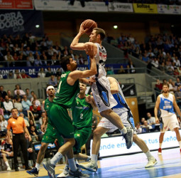 Mickey McConnell, Jugador Estrella Galicia de la temporada