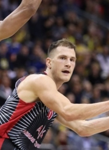 Nedovic, otra vez con problemas físicos