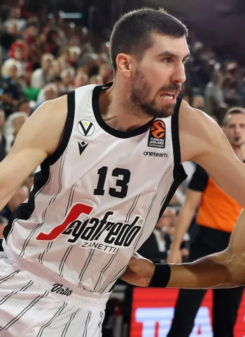 La Virtus Bolonia se lleva por delante al AS Monaco, 59-83