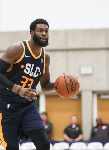 Olympiacos negocia con Taylor Rochestie y Willie Reed