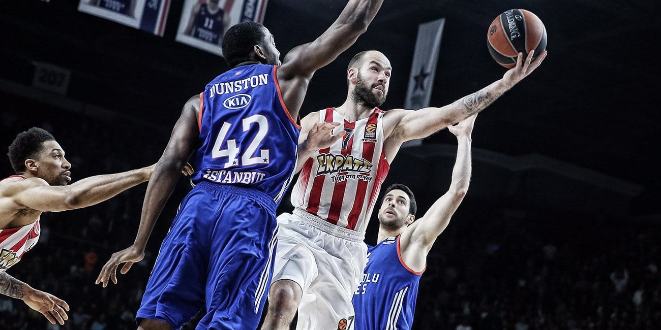 Quinto partido entre Olympiacos y Anadolu Efes; Vivir o morir