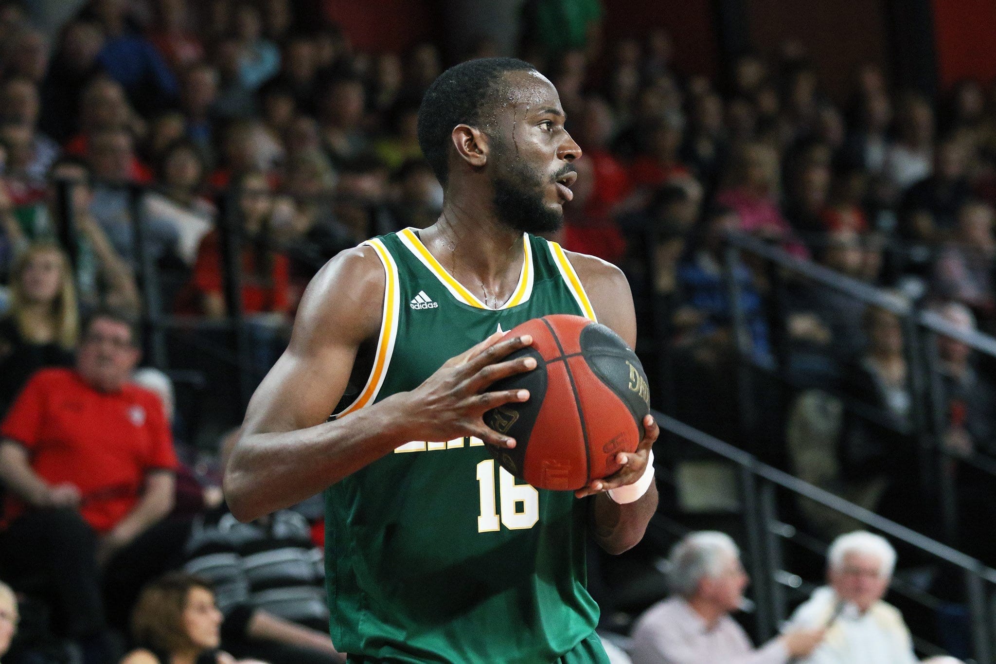 Boungou Colo, nuevo jugador del Khimki
