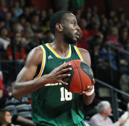 Boungou Colo, nuevo jugador del Khimki