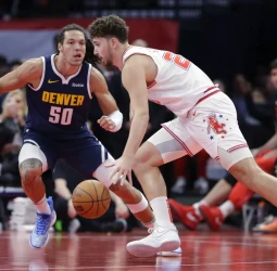 Está claro que los Nuggets necesitan algo más que Jokic para ganar