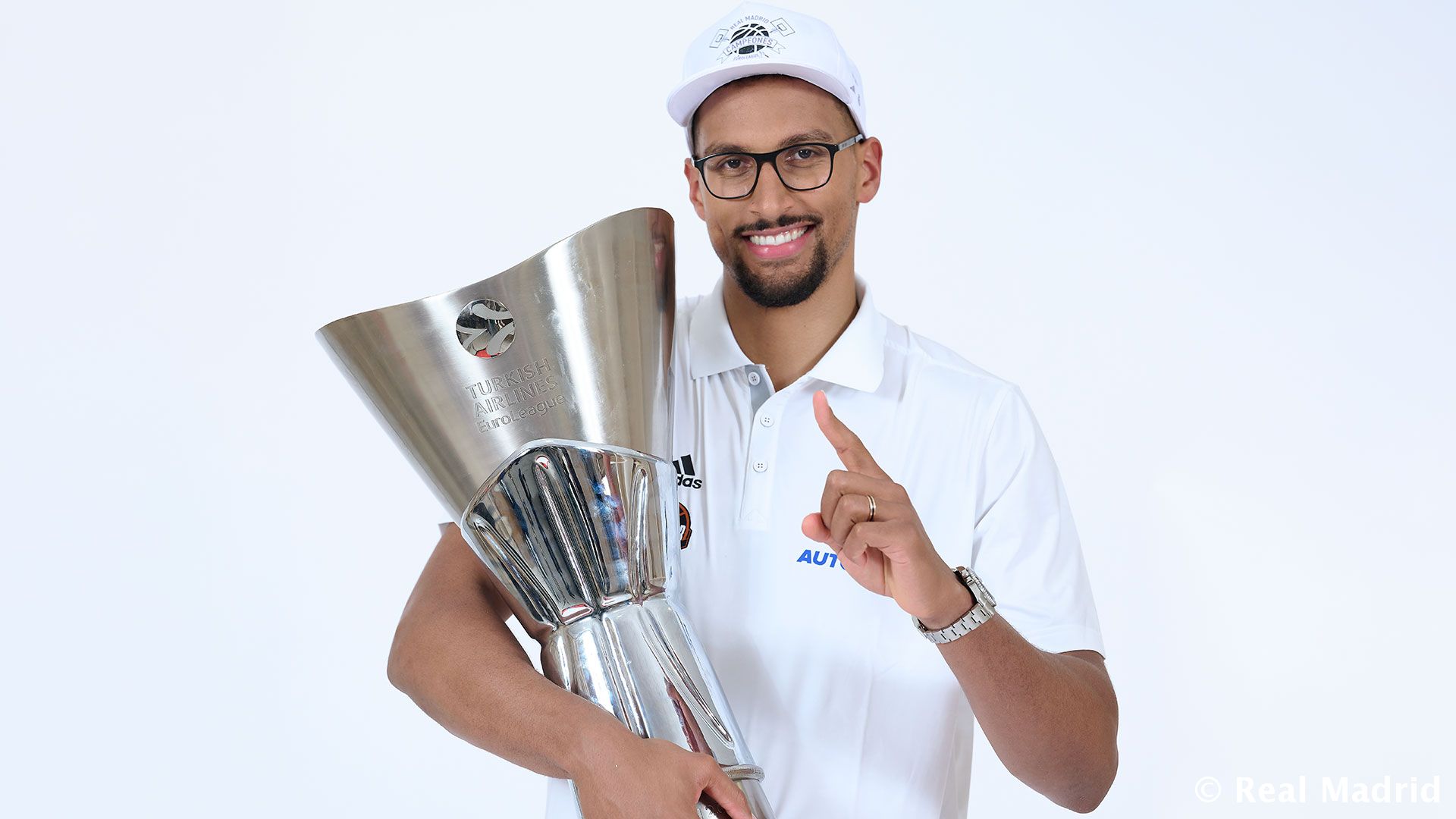 El Real Madrid anuncia la salida de Petr Cornelie