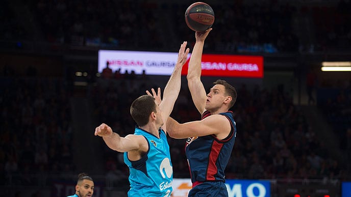 Triunfo coral del Baskonia frente a Movistar Estudiantes (104-67)