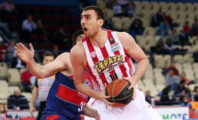Nikola Milutinov se quedará finalmente en el Olympiacos
