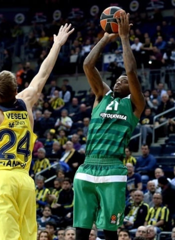 Kenny Gabriel, tres años más en el Panathinaikos