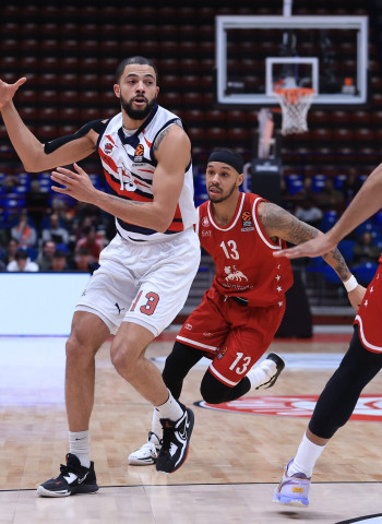 Cazoo Baskonia cae en el Mediolanum Forum, 89-83