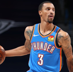 Los Sixers se hacen con George Hill en un traspaso a tres bandos