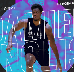 Damien Inglis se convierte en Hombre de negro
