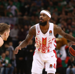 El Estrella Roja ahonda la crisis del Zalgiris como local (59-61)
