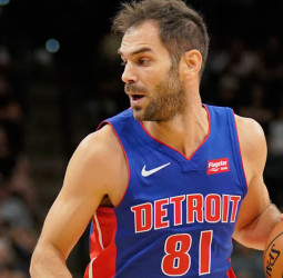 Calderón quiere jugar un año más en la NBA